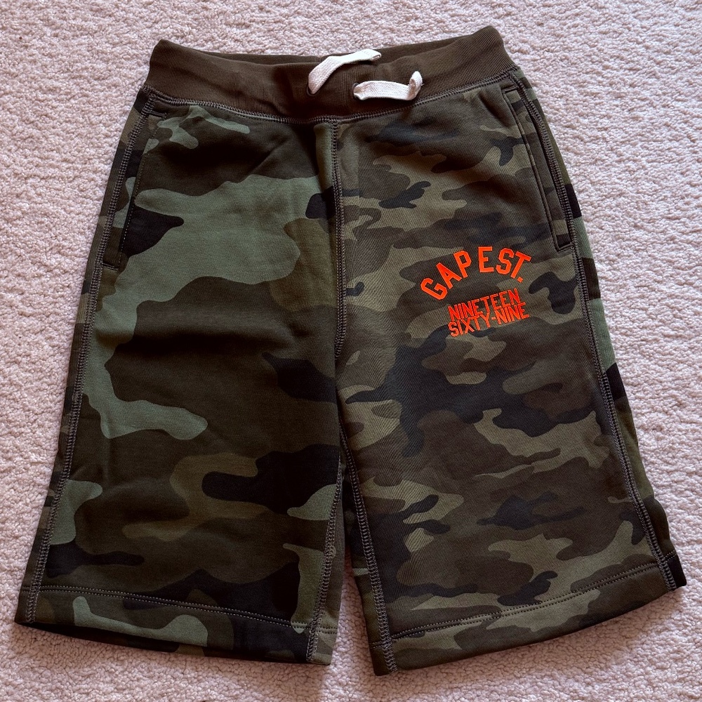 Gap shorts, size: M